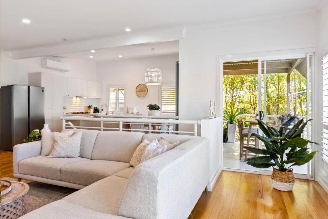 By The 2 Side 3 Bedroom 2 Bathroom *