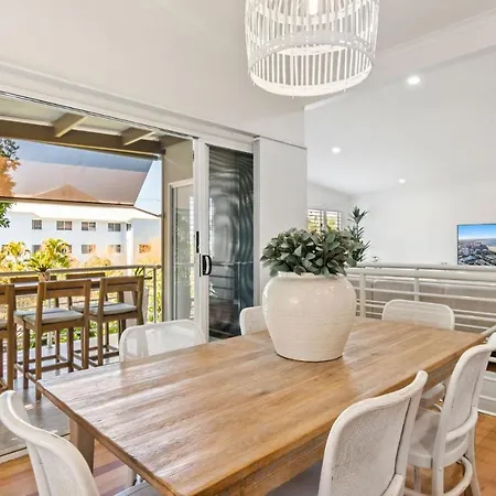 By The Beach 2 Beach Side 3 Bedroom 2 Bathroom Home Alexandra Headland Exterior photo