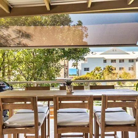 By The Beach 2 Beach Side 3 Bedroom 2 Bathroom Home Alexandra Headland Exterior photo
